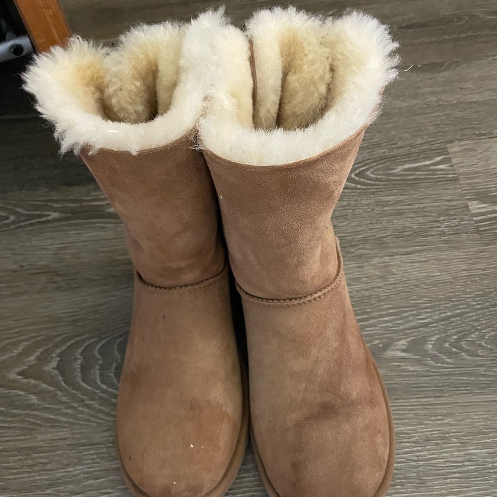 Bailey bow Ugg boots